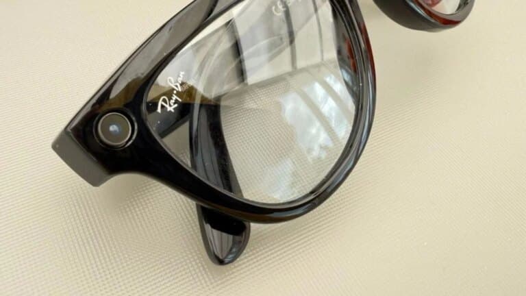 une association de consommateurs demande l’interdiction totale des lunettes connectées